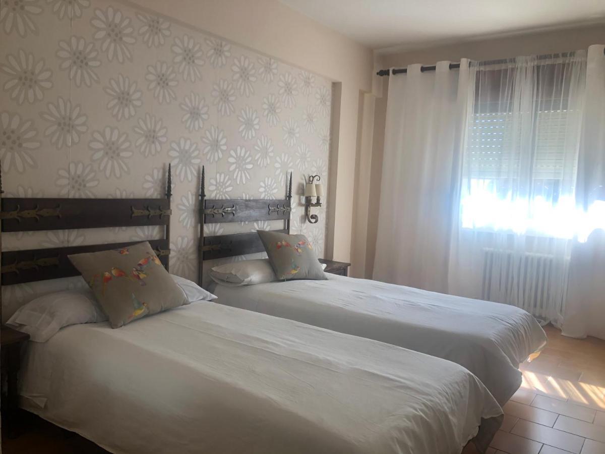 Hotel Barbacedo Mijares  Extérieur photo